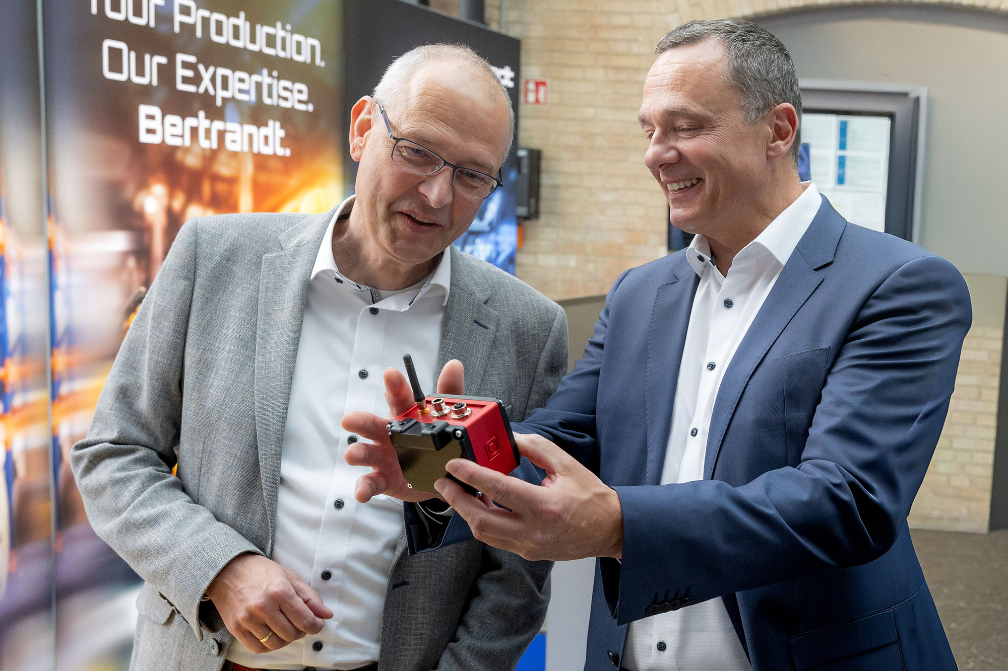 Keyvisual Production Cluster Concept AG